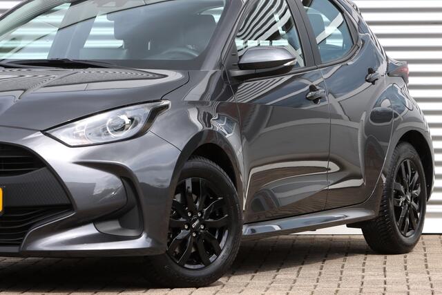 Toyota YARIS 1.5 Hybrid Active Navi / Camera / Carplay