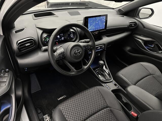 Toyota YARIS 1.5 Hybrid Executive | Bi-Tone | Blindspot | Sportstoelen | Navigatie | Stoelverwarming |