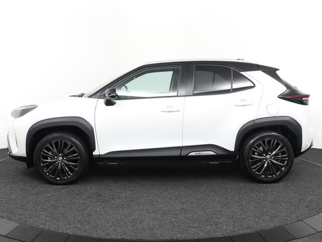 Toyota YARIS Cross 1.5 Hybrid Adventure | Apple Carplay/Android Auto | Trekhaak | Elektrische Achterklep | Parkeersensoren | Stoel/Stuurverwarming |