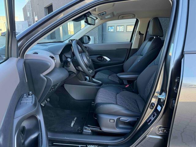 Toyota YARIS Cross 1.5 Hybrid 130 Executive |Navi|Carplay|PDC V+A|Camera|Stuur en stoel verwarming|Elektrische a.klep|