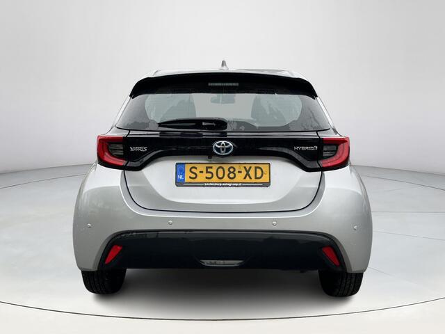 Toyota YARIS 1.5 Hybrid Dynamic | Navigatie | Parkeersensoren achter | Carplay | LED koplampen | Keyless entry |