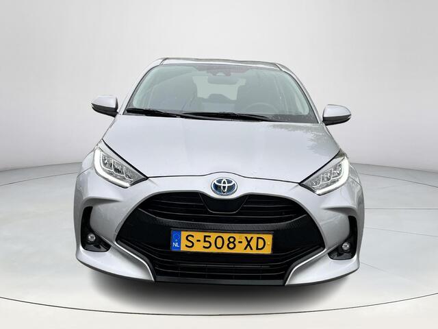 Toyota YARIS 1.5 Hybrid Dynamic | Navigatie | Parkeersensoren achter | Carplay | LED koplampen | Keyless entry |