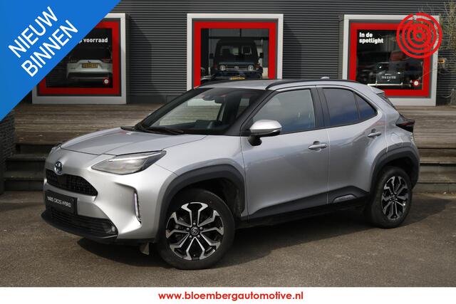 Toyota YARIS Cross 1.5 Hybrid Dynamic Stoelverwarming, Parkeersensoren