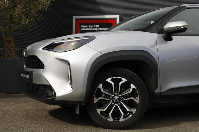 Toyota YARIS Cross 1.5 Hybrid Dynamic Stoelverwarming, Parkeersensoren