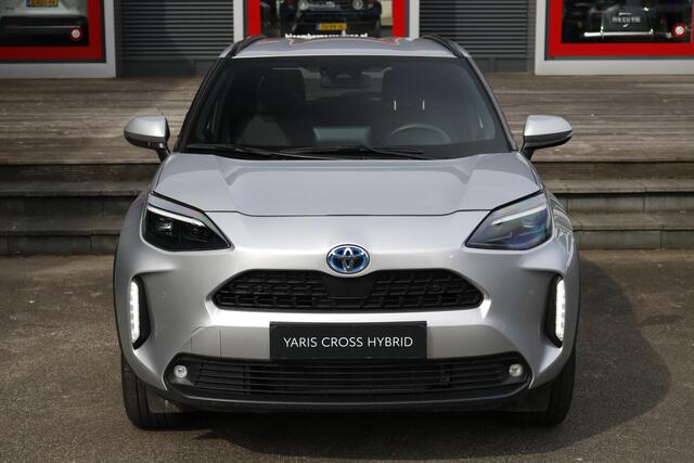Toyota YARIS Cross 1.5 Hybrid Dynamic Stoelverwarming, Parkeersensoren