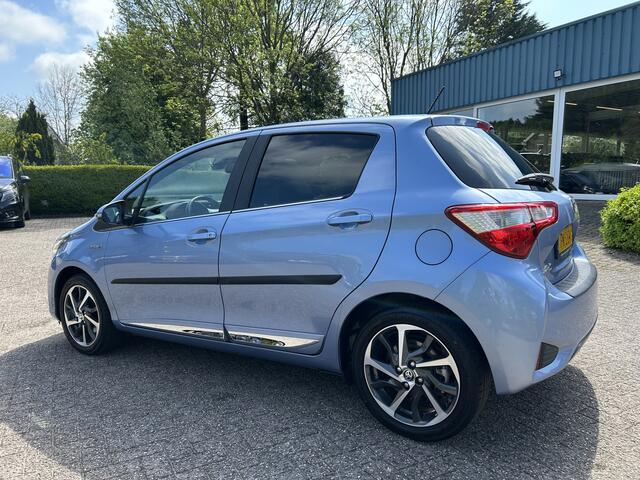 Toyota YARIS 1.5 Hybrid Executive Panodak