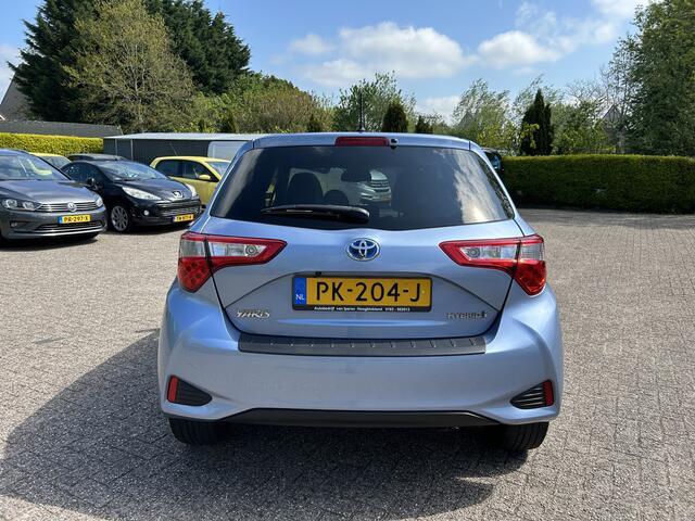 Toyota YARIS 1.5 Hybrid Executive Panodak
