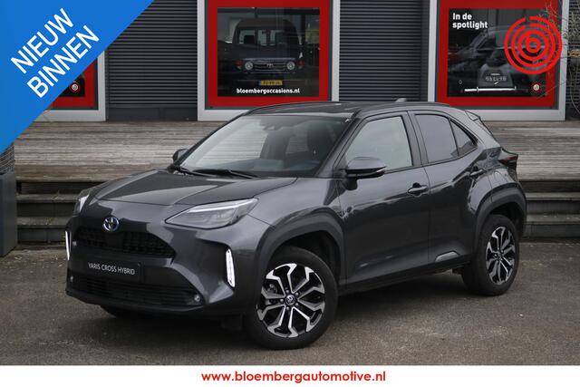 Toyota YARIS Cross 1.5 Hybrid Dynamic Stoelverwarming, Parkeersensoren