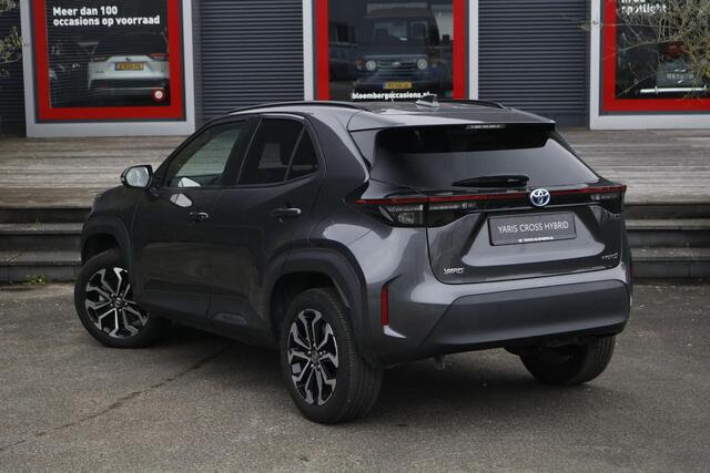 Toyota YARIS Cross 1.5 Hybrid Dynamic Stoelverwarming, Parkeersensoren