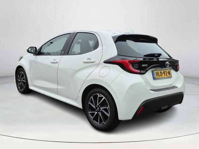 Toyota YARIS 1.5 Hybrid Dynamic | Stoelverwarming | Parkeersensoren | LED koplampen | 16 inch Licht metalen velgen |