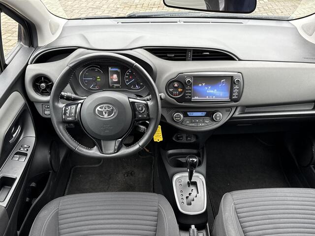 Toyota YARIS 1.5 Hybrid Aspiration **CRUISE CONTROL/ CLIMATE CONTROL/ PARKEERCAMERA/ 36 MAANDEN GARANTIE**