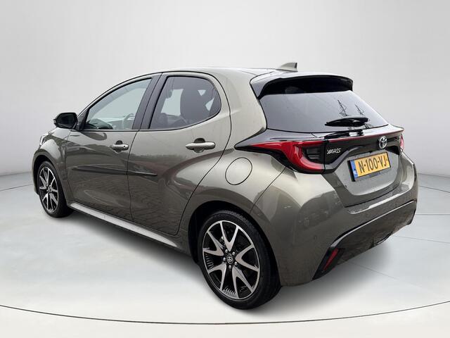 Toyota YARIS 1.5 Hybrid Executive **NAVIGATIE/ DODEHOEKDETECTIE/ STOELVERWARMING/ ADAPTIVE CRUISE CONTROL/ 36 MAANDEN GARANTIE**