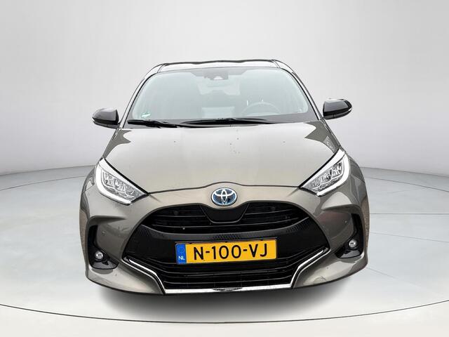 Toyota YARIS 1.5 Hybrid Executive **NAVIGATIE/ DODEHOEKDETECTIE/ STOELVERWARMING/ ADAPTIVE CRUISE CONTROL/ 36 MAANDEN GARANTIE**