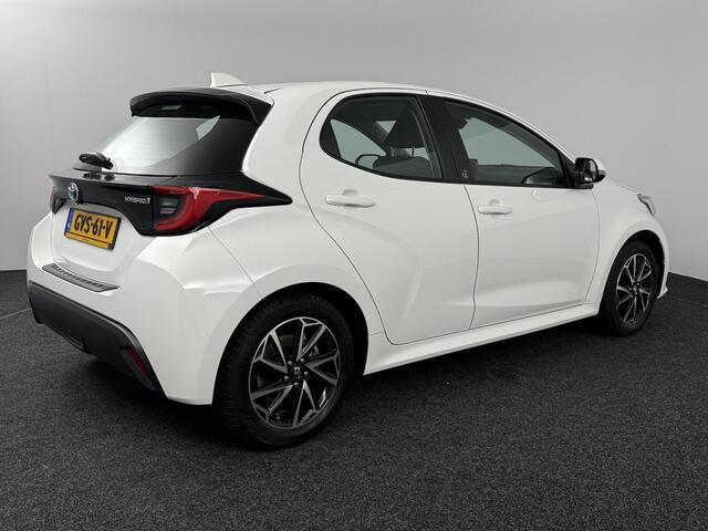 Toyota YARIS 1.5 Hybrid Dynamic | Navigatie | Camera | Licht metalen Velgen |