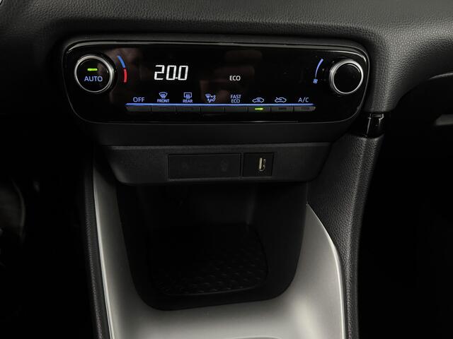 Toyota YARIS 1.5 Hybrid First Edition | Navigatie | Achteruitrijcamera | Climate Control |