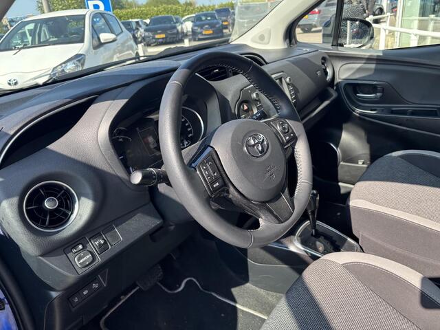 Toyota YARIS 1.5 Hybrid Y20 slechts 36.500km, zeer luxe auto, navigatie!!!