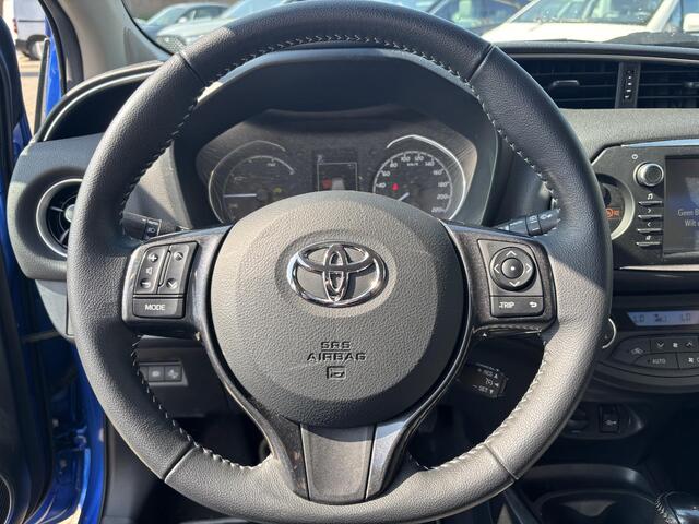 Toyota YARIS 1.5 Hybrid Y20 slechts 36.500km, zeer luxe auto, navigatie!!!