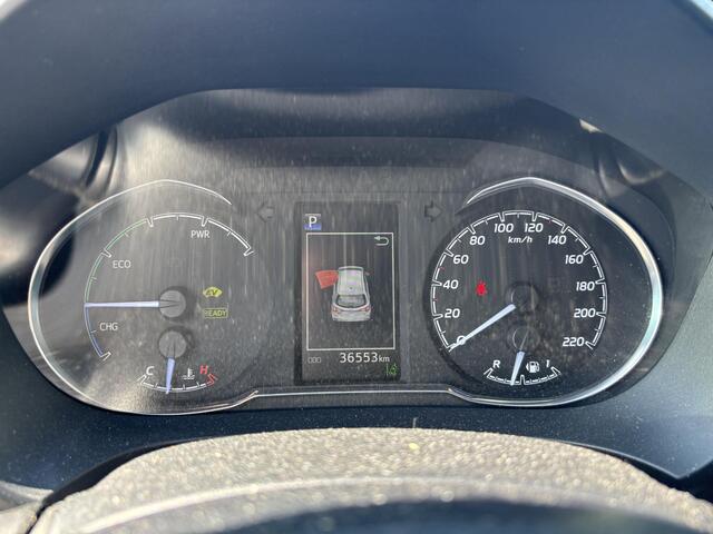 Toyota YARIS 1.5 Hybrid Y20 slechts 36.500km, zeer luxe auto, navigatie!!!