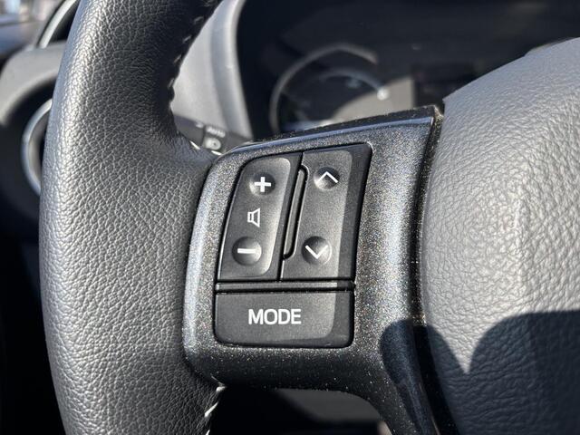 Toyota YARIS 1.5 Hybrid Y20 slechts 36.500km, zeer luxe auto, navigatie!!!