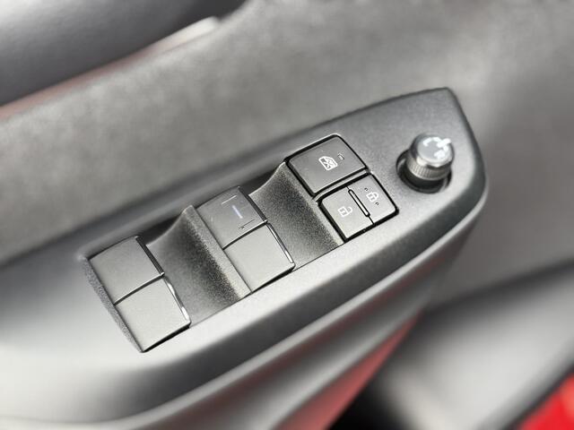 Toyota YARIS 1.5 Hybrid 115 Active Technology | Stoel + stuurverwarming | Unieke km