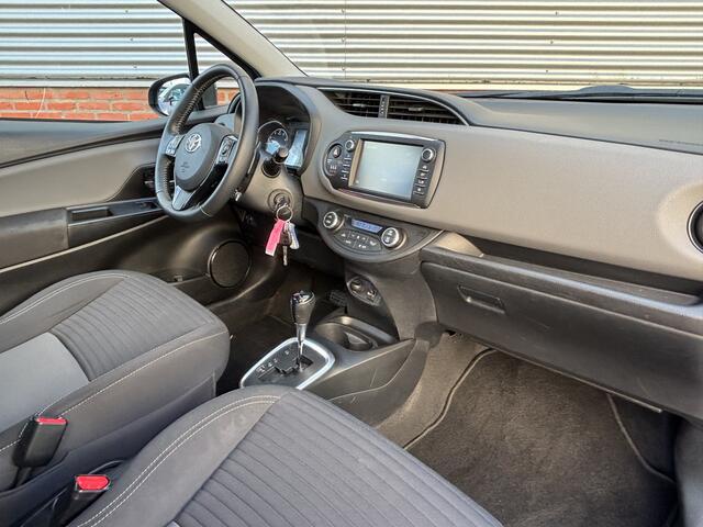 Toyota YARIS 1.5 VVT-i Aspiration | Automaat | Achteruitrijcamera | Cruise Control |