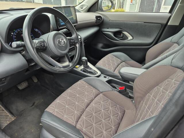 Toyota YARIS Cross 1.5 Hybrid Executive | Carplay | Stoelverwarming | Navigatie | Keyless entry