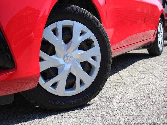 Toyota YARIS 1.5 Hybrid Active 116PK Automaat Achteruitrijcamera, Cruise Control, Bluetooth, Airco Automatisch