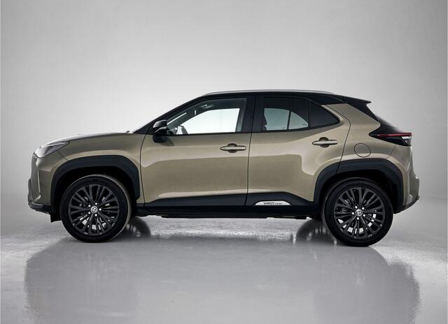 Toyota YARIS Cross 1.5 Hybrid Adventure | Elektrische Achterklep | Dodehoek Signalering | Stoel en Stuur-verwarming |