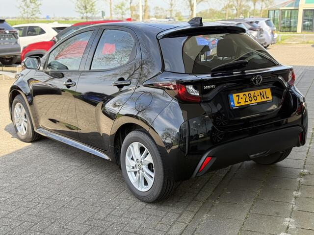 Toyota YARIS 1.5 VVT-i Active ACC | Camera | Carplay