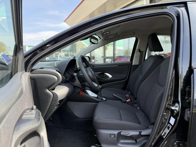Toyota YARIS 1.5 VVT-i Active ACC | Camera | Carplay