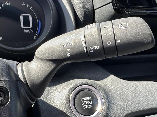 Toyota YARIS 1.5 VVT-i Business Plus