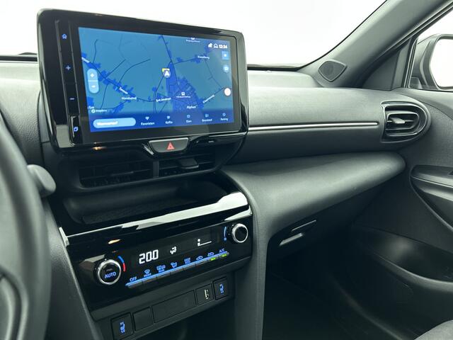 Toyota YARIS Cross 1.5 Hybrid Dynamic Limited | Navigatie
