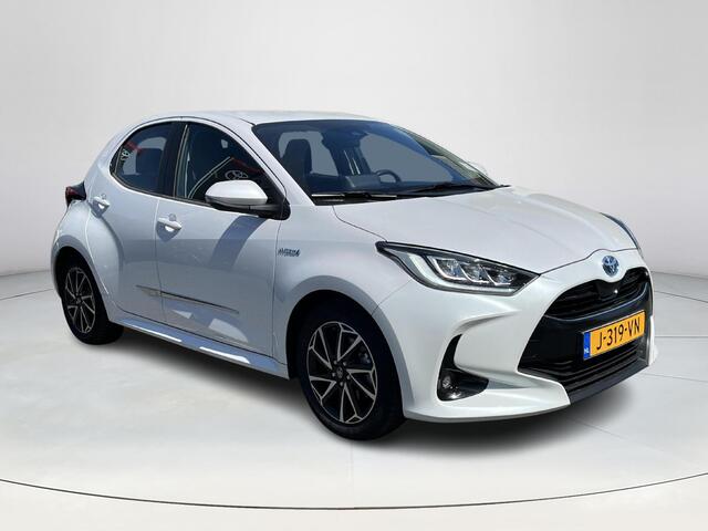 Toyota YARIS 1.5 Hybrid Dynamic | Navigatie | LED koplampen | Keyless entry | Licht metalen velgen |
