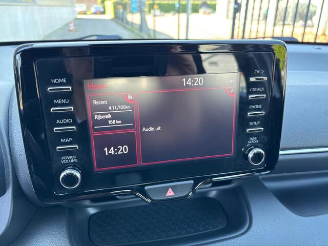 Toyota YARIS 1.5 Hybrid Active | Rijklaar geleverd incl 12 maanden BOVAG Garantie! |