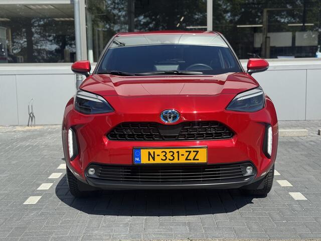 Toyota YARIS Cross 1.5 Hybrid First Edition All-season banden, trekhaak, dodehoekdetectie, PDC V + A , All-in Rijklaarprijs