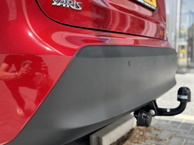 Toyota YARIS Cross 1.5 Hybrid First Edition All-season banden, trekhaak, dodehoekdetectie, PDC V + A , All-in Rijklaarprijs