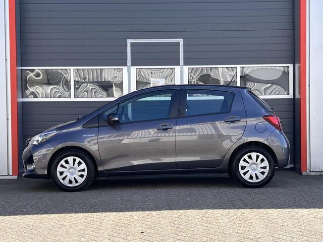 Toyota YARIS 1.5 Hybrid Aspiration | Camera | Parkeer sensoren | Automaat |