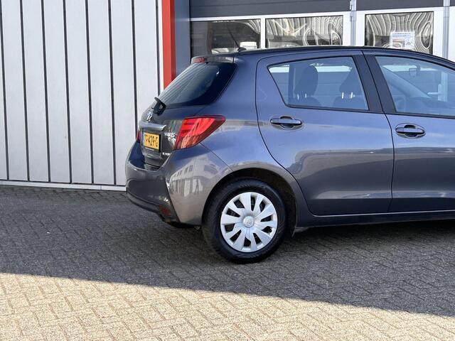 Toyota YARIS 1.5 Hybrid Aspiration | Camera | Parkeer sensoren | Automaat |