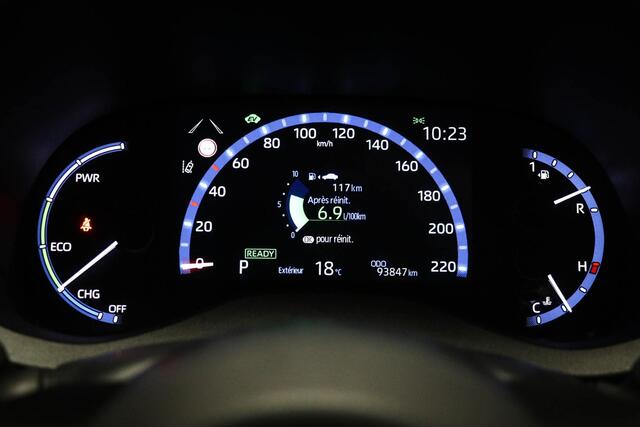 Toyota YARIS Cross 1.5 Hybrid Adventure | PANORAMADAK | HEAD UP | JBL DAB | APPLE | CAMERA