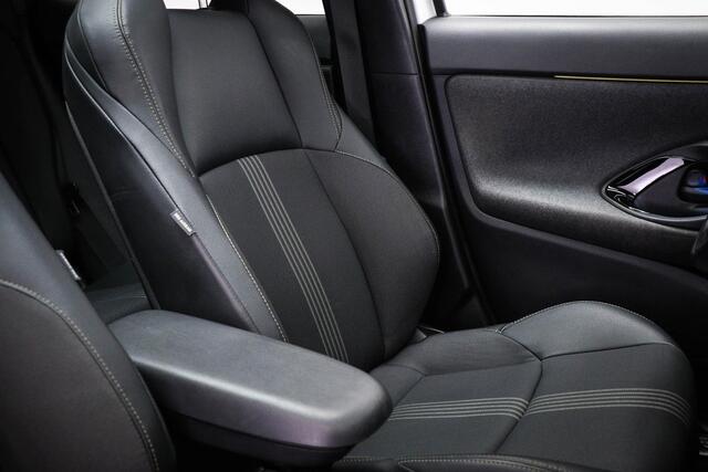 Toyota YARIS Cross 1.5 Hybrid Adventure | PANORAMADAK | HEAD UP | JBL DAB | APPLE | CAMERA
