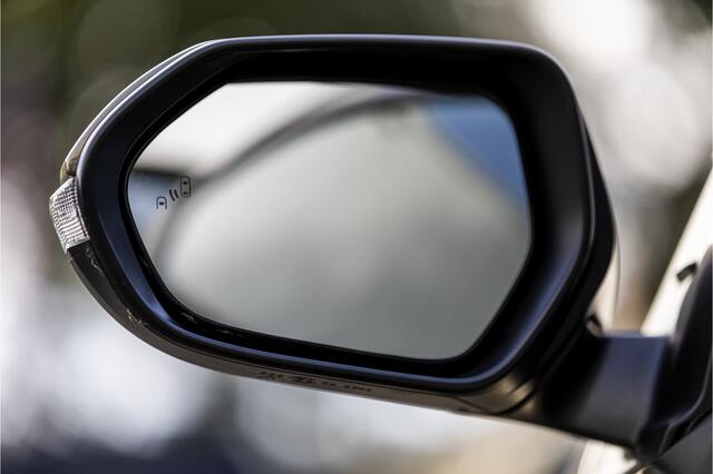 Toyota YARIS 1.5 Hybrid 130 Executive JBL Audio | Head Up Display | Lederen bekleding | Dodenhoekdetectie , All-in Rijklaarprijs