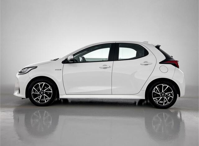 Toyota YARIS 1.5 Hybrid Dynamic | Parkeersensor voor en achter | Trekhaak afneembaar |