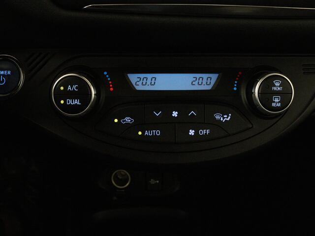 Toyota YARIS 1.5 Hybrid Premium Limited