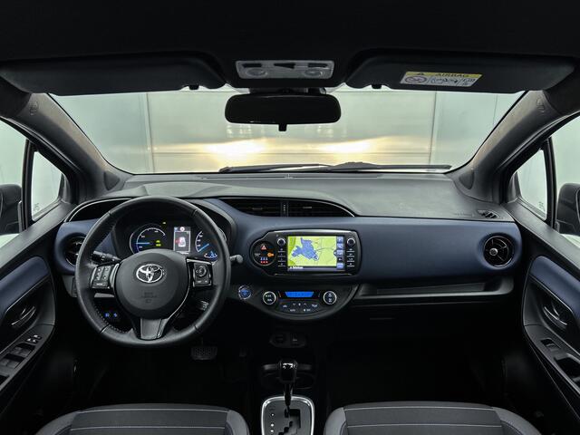 Toyota YARIS 1.5 Hybrid Bi-Tone | Navigatie | Camera | Dealer Onderhouden | Cruise Control | Climate Control | LM Velgen |