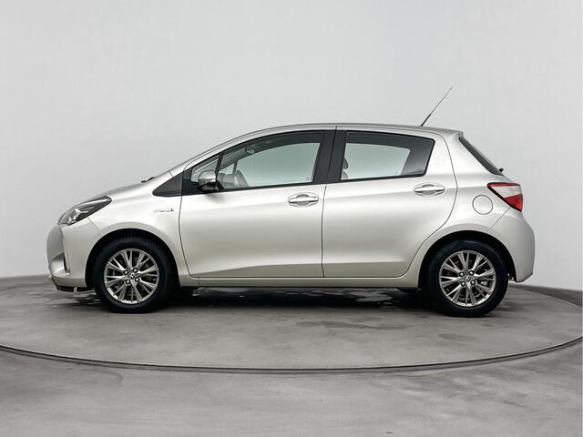 Toyota YARIS 1.5 Hybrid Design Limited | zeer nette auto | LM velgen | Achteruitrijcamera |
