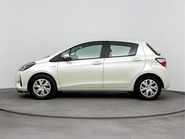 Toyota YARIS 1.5 Hybrid Active | Navigatie | Parkeercamera | Cruise en Climate Control |