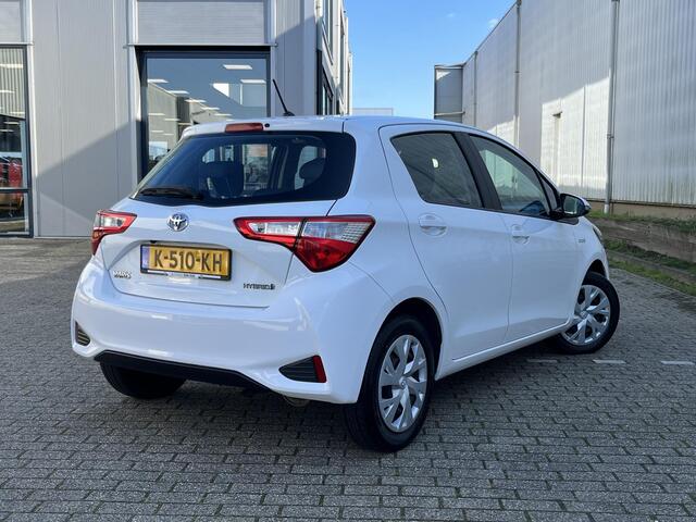 Toyota YARIS 1.5 Hybrid Active | Navi/Camera/Clima/Cruise