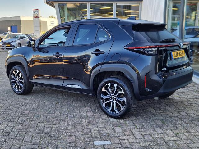 Toyota YARIS Cross 1.5 Hybrid Dynamic Plus Parkeersensoren slecht 1800 km!! op de teller