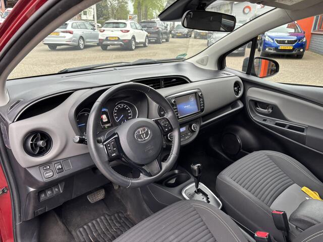 Toyota YARIS 1.5 Hybrid Aspiration / Navi / NL Auto / Achterruitrijcamera / Cruise Control /