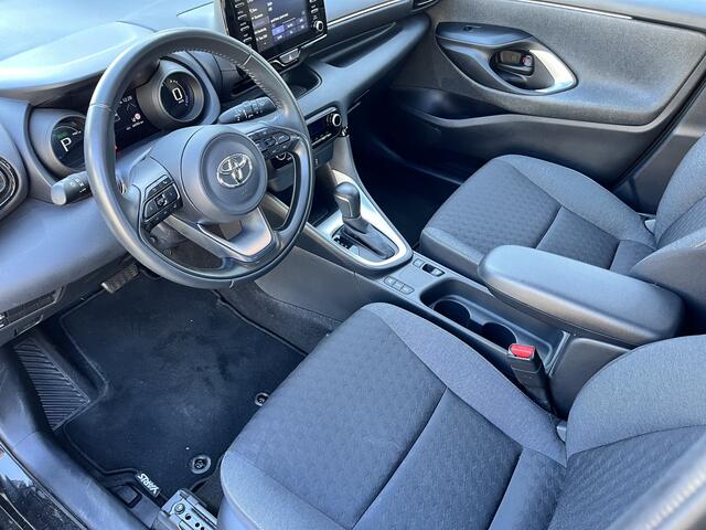 Toyota YARIS 1.5 Hybrid Dynamic Adaptive cruise Clima Navi Camera 1e Eigenaar Dealer onderhouden